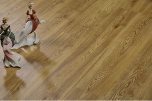 未来家木地板是名牌吗