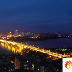 天烽天鹅湾实景图从样板房俯瞰东江大桥夜景