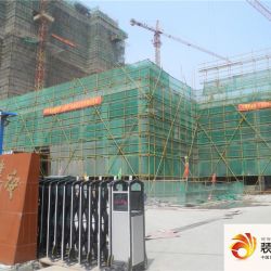 高成天鹅湖实景图大润发工程进度（2013-5-22）