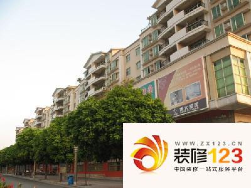 江畔豪庭