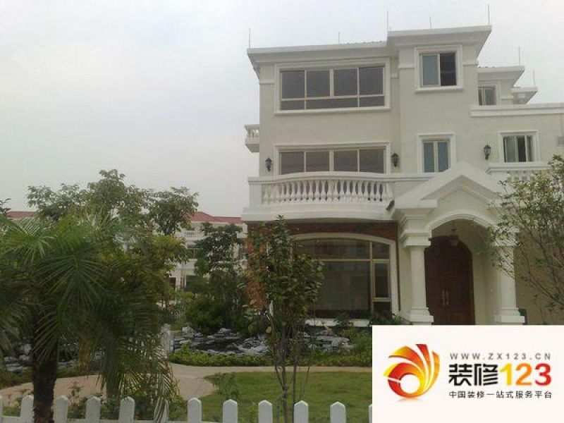 碧桂园凤凰城凤曦苑别墅外景图