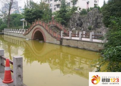 蜀风花园城开发商:中房集团成都房地产开发总公司地址:青羊金沙遗址路