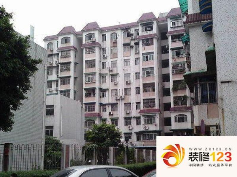 梅苑小区外景图