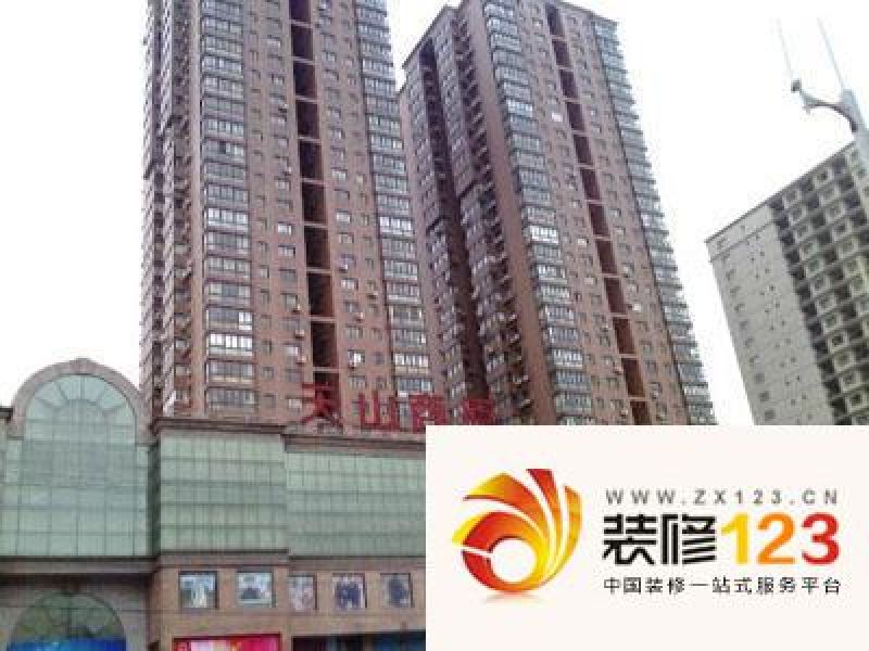 天山商厦外景图