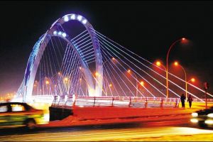 延吉天池大桥采用LED环保节能灯