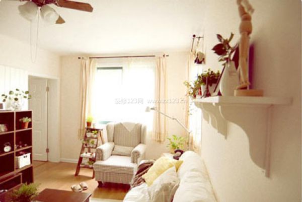 80后的日式小户型家居 客厅图片