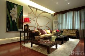 中式家具摆放 客厅装修设计 客厅墙画 90平米小户型 地垫 中式沙发 