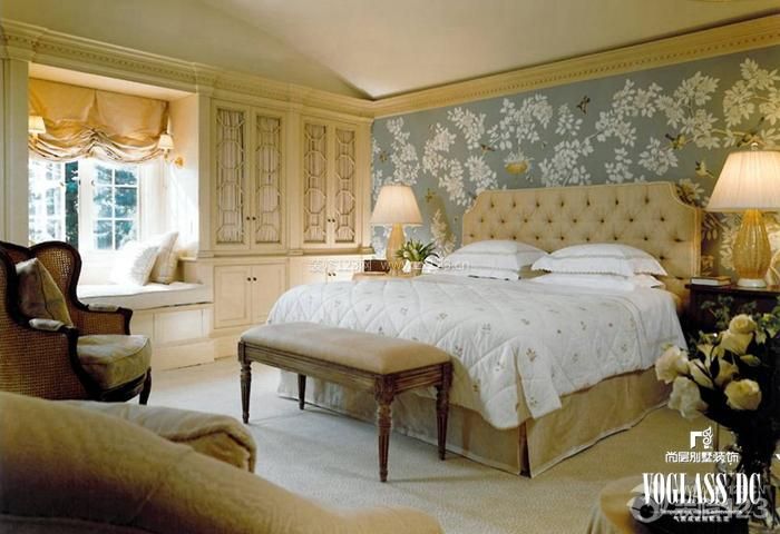 简约欧式风格 别墅室内设计 卧室颜色搭配 床头背景墙 背景墙壁纸 