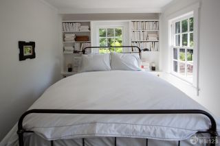 现代简约风格7平米卧室装修图片