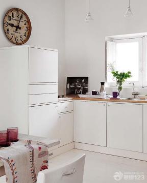 简约欧式风格 开放式厨房 厨房餐厅一体 白色橱柜 45平米小户型 