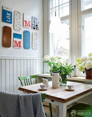 小户型家具木质餐桌样板间图片