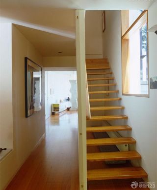 简约设计小户型跃层楼梯装修效果图欣赏