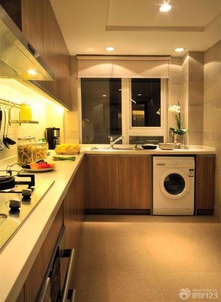 现代风格70多平米小户型厨房装修
