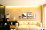 暖色调2013简约客厅沙发背景墙装修实景图
