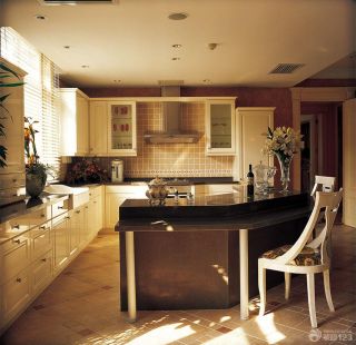 欧式风格家居厨房吧台装修实景图欣赏