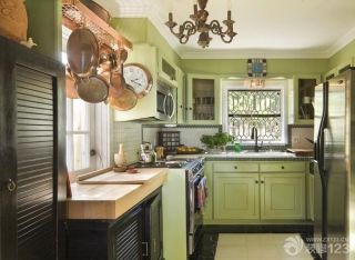 蓝绿色厨房橱柜装修图片