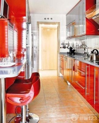橙红色厨房整体橱柜装修样板间图片