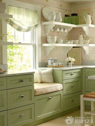 豆绿色厨房橱柜颜色装修样板间图片