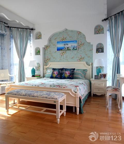 地中海家装主卧室背景墙造型效果图