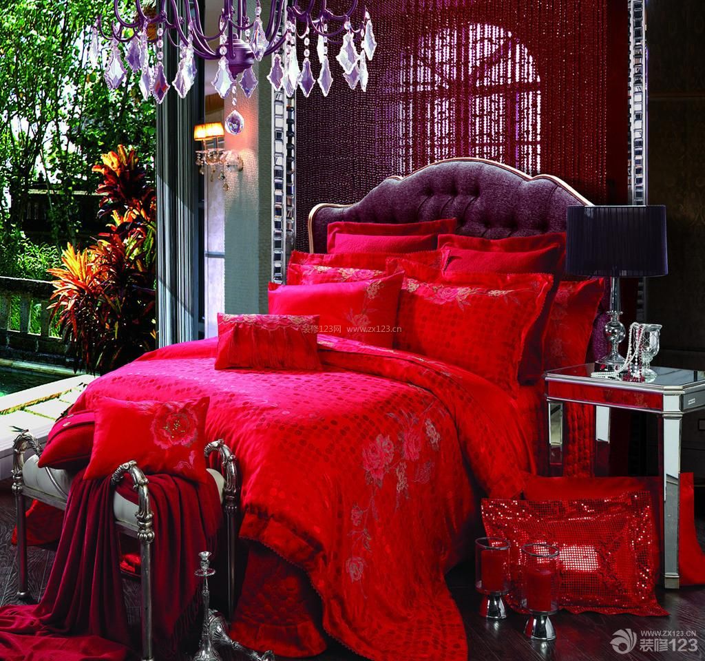欧式古典婚房卧室装修设计实景图欣赏