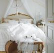 最新简欧式小户型婚房卧室装修图片