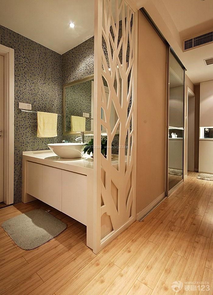 洗手间木质隔断装修图片大全