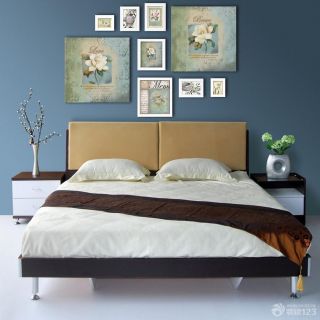 现代简约卧室床头背景照片墙设计实景图