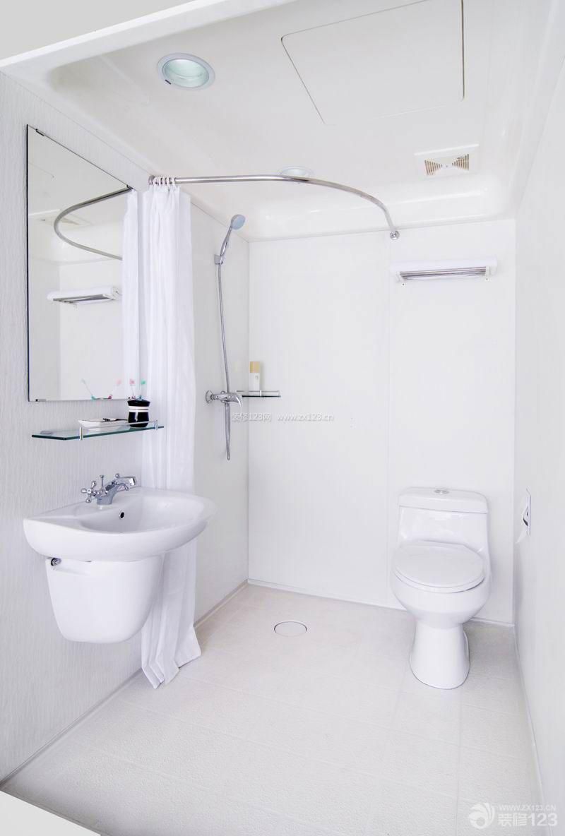 现代风格浴室卫生间地面瓷砖装修效果图