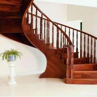 美式风格室内实木楼梯扶手装修图片