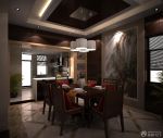 中式婚房餐厅与厨房吧台隔断装修效果图片