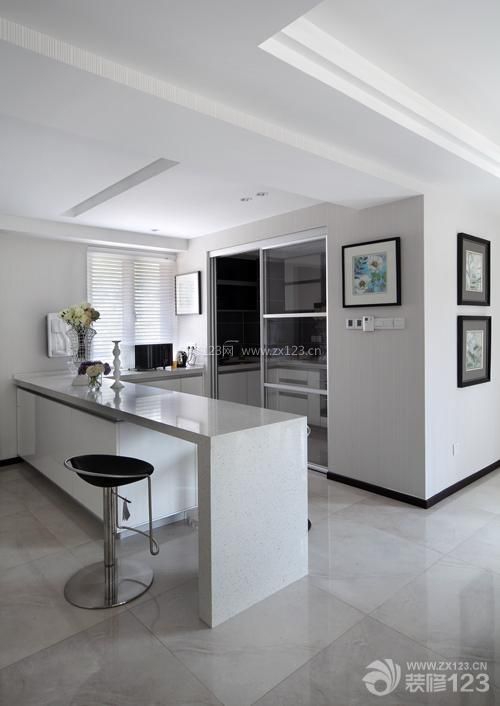 厨房吧台室内泛白色地砖装修效果图