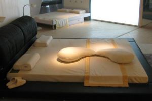 天然乳胶床垫的特点和辨认方法