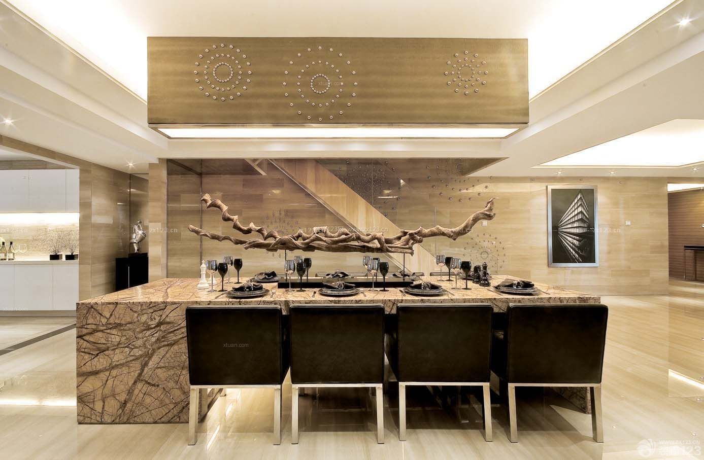 新中式风格家庭餐厅装修效果图