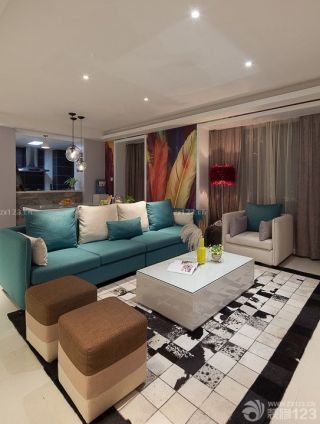 现代风格颜色搭配时尚客厅地毯装修效果图