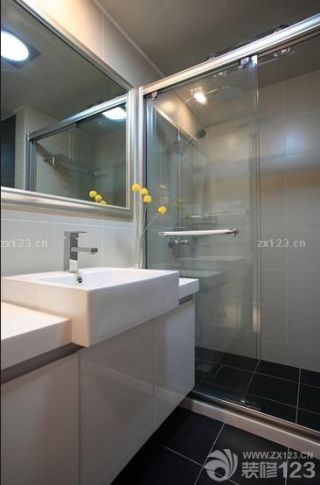 卫生间玻璃隔断淋浴房效果图 