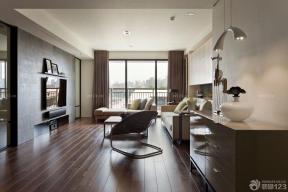 现代设计风格 时尚客厅 深褐色木地板