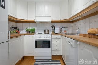 最新白色橱柜家居厨房装修效果图欣赏