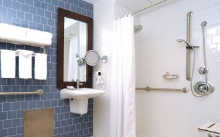 交换空间86平米小户型浴室装修设计实景图