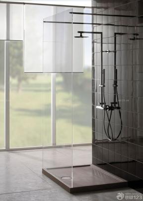 最新室内浴室玻璃隔断设计实景图欣赏