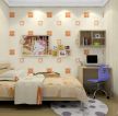 最新三居室儿童小房间墙纸装饰效果图