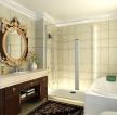 现代欧式混搭风格小浴室玻璃隔断墙设计效果图
