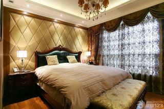 美式卧室双人床软包背景墙装修图欣赏