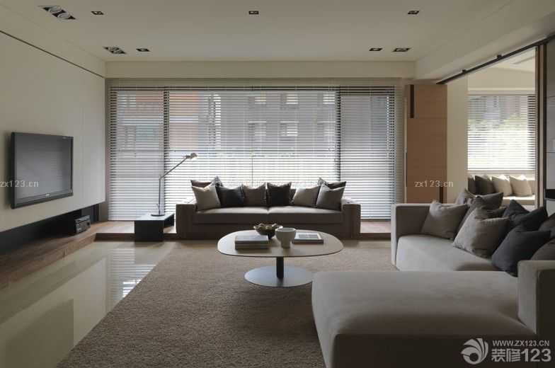 现代设计风格三室两厅家居客厅多人沙发设计图片