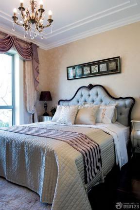 古典家居装修效果图 主卧室 双人床 背景墙装饰