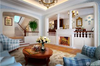 现代设计风格小跃层家居客厅实木茶几装修效果图欣赏