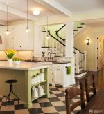 温馨美式风格跃层厨房地面黑白瓷砖搭配图片