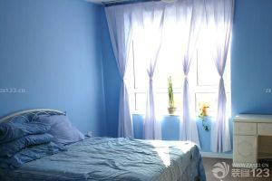卧室飘窗窗帘设计