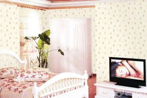 卧室壁纸如何搭配 根据装修风格和喜好而定