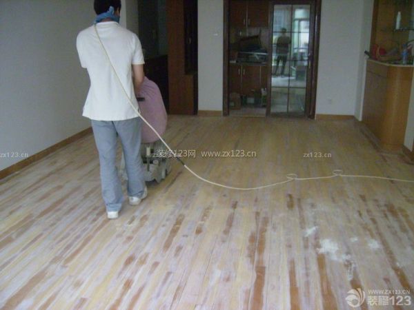 北京地板翻新施工现场图片