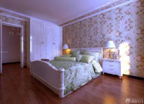 15平米卧室双人床花纹壁纸效果图